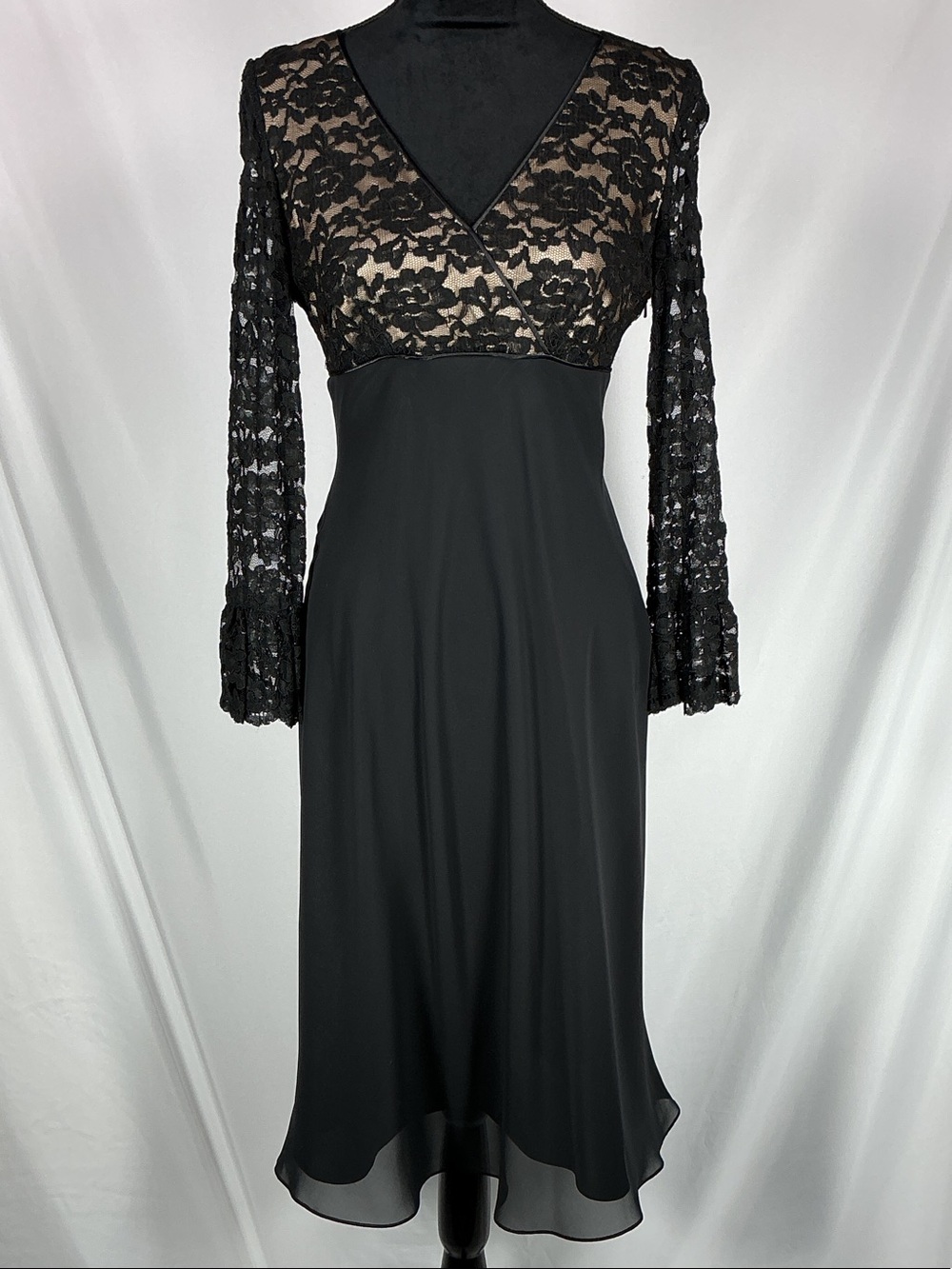 Liz Claiborne Black Lace V-Neck Fit & Flare Midi Dress Long Sleeve Size 4